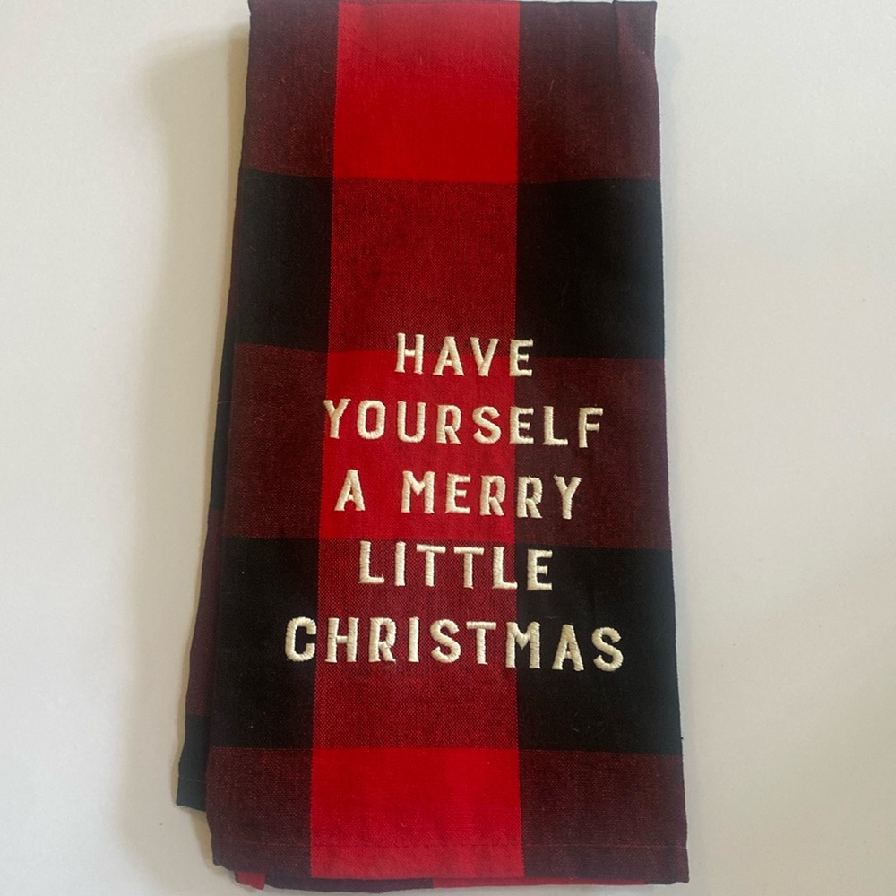 Christmas kitchen towel by Primitves by Kathy 28x20 NEW with tags